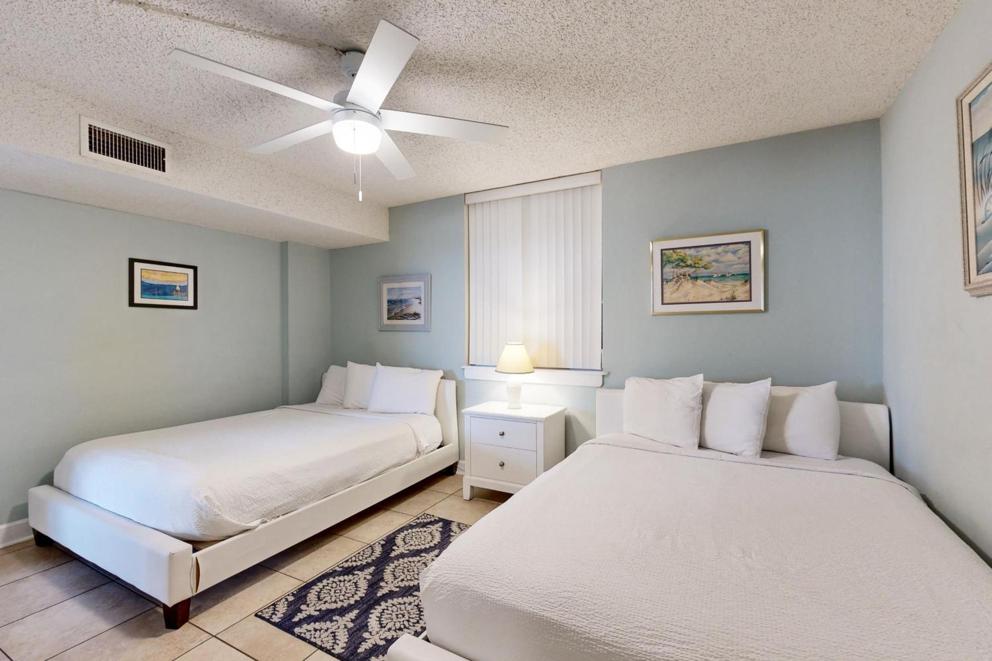 Dolphin Point #406a Apartment *