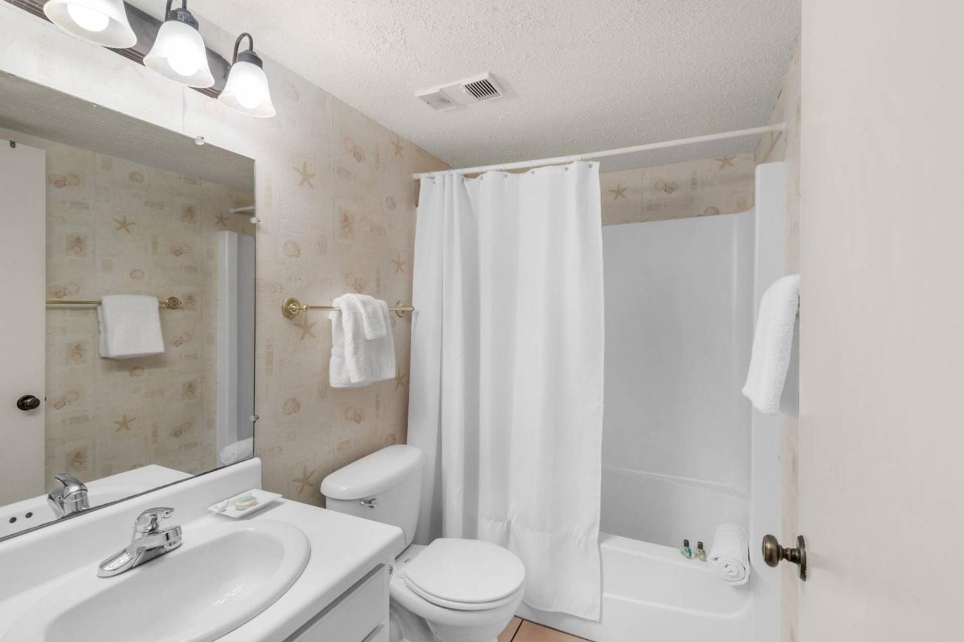 Pinnacle Port C1-203 Holiday home Laguna Beach