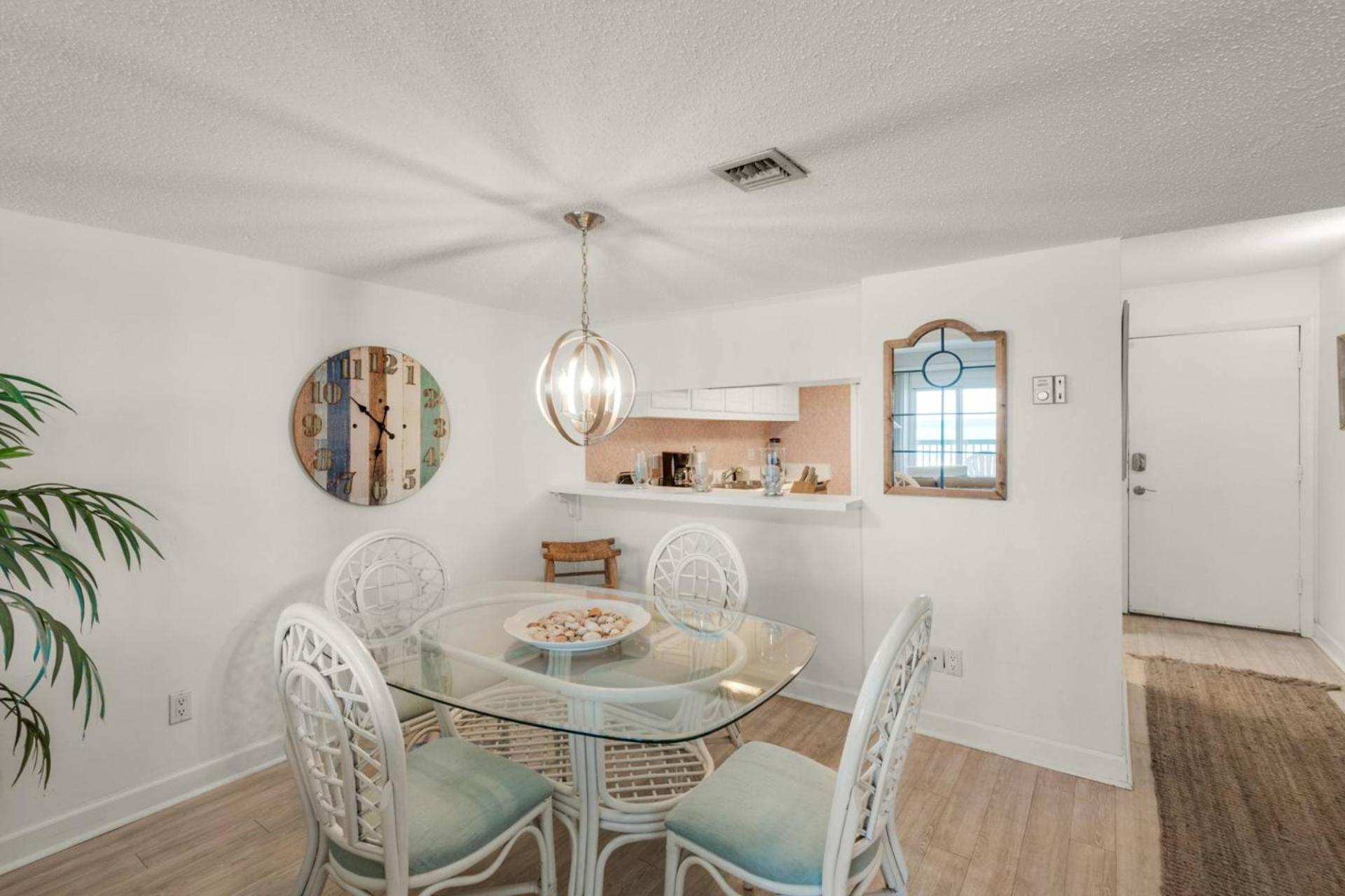 Pinnacle Port C1-203 Holiday home