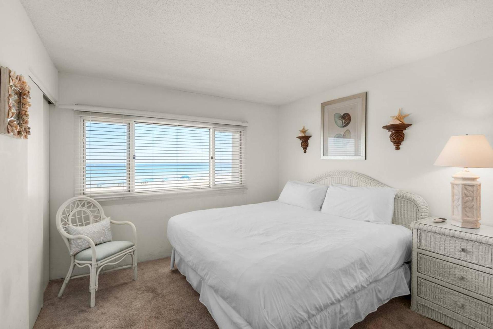 Pinnacle Port C1-203 Holiday home Laguna Beach