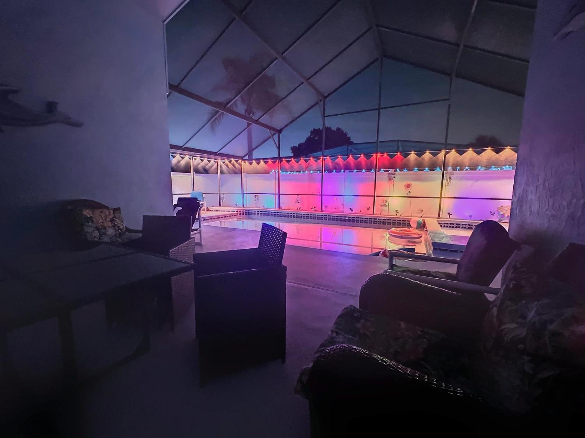 Holiday home Mickeys Movie House, 2 Masters, Pool And Spa