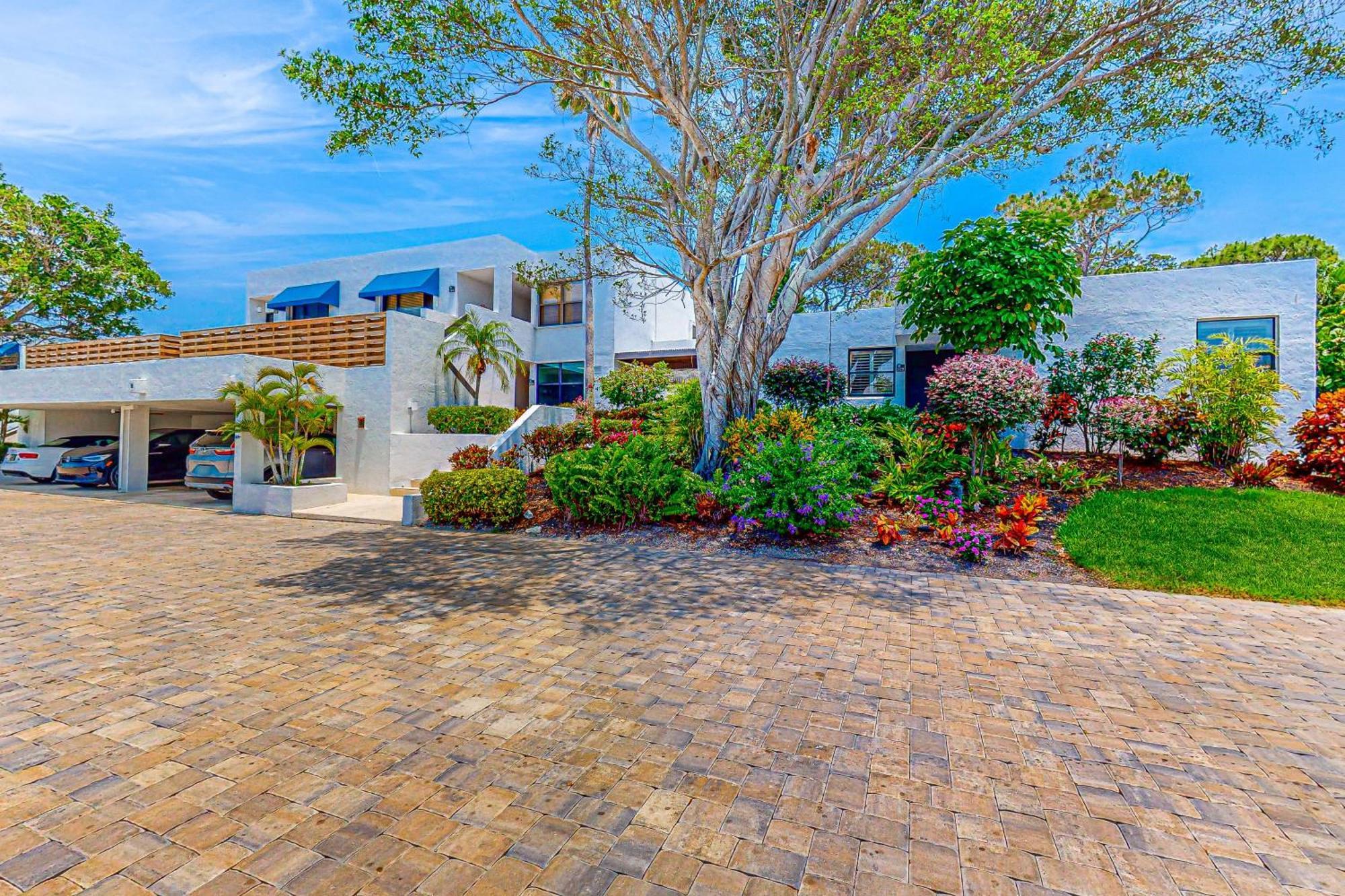 Apartment Island Breeze Sanctuary