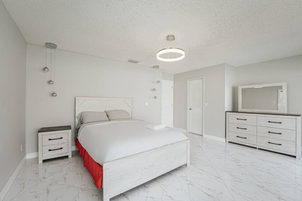 Vip Pristine Luxury Great Pool-5 Beds By The Delray Beach