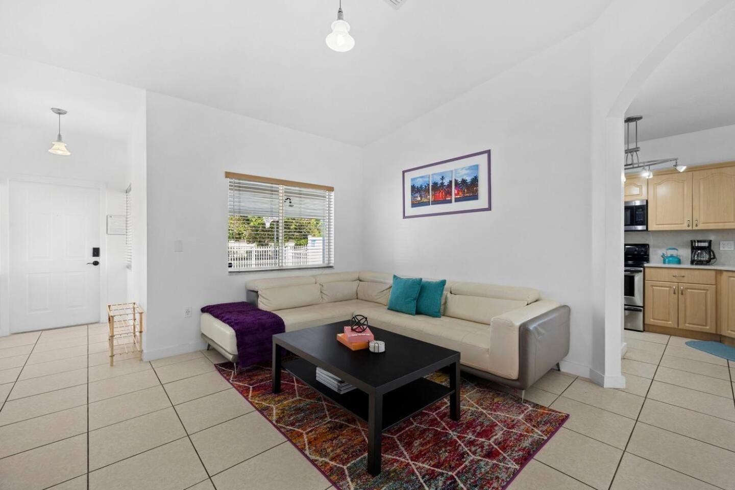 Holiday home The Vibrant Retreat - With Private Patio *