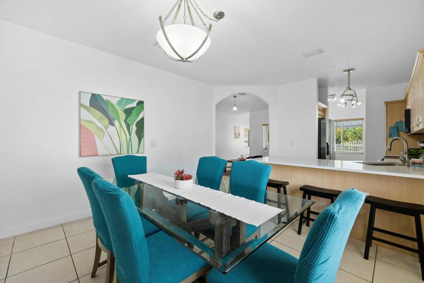 The Vibrant Retreat - With Private Patio