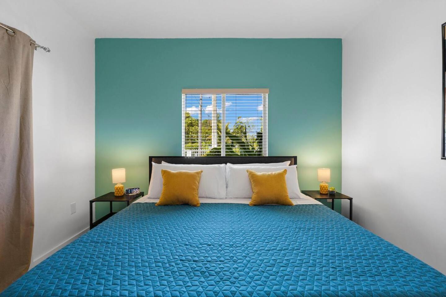 The Vibrant Retreat - With Private Patio * North Miami