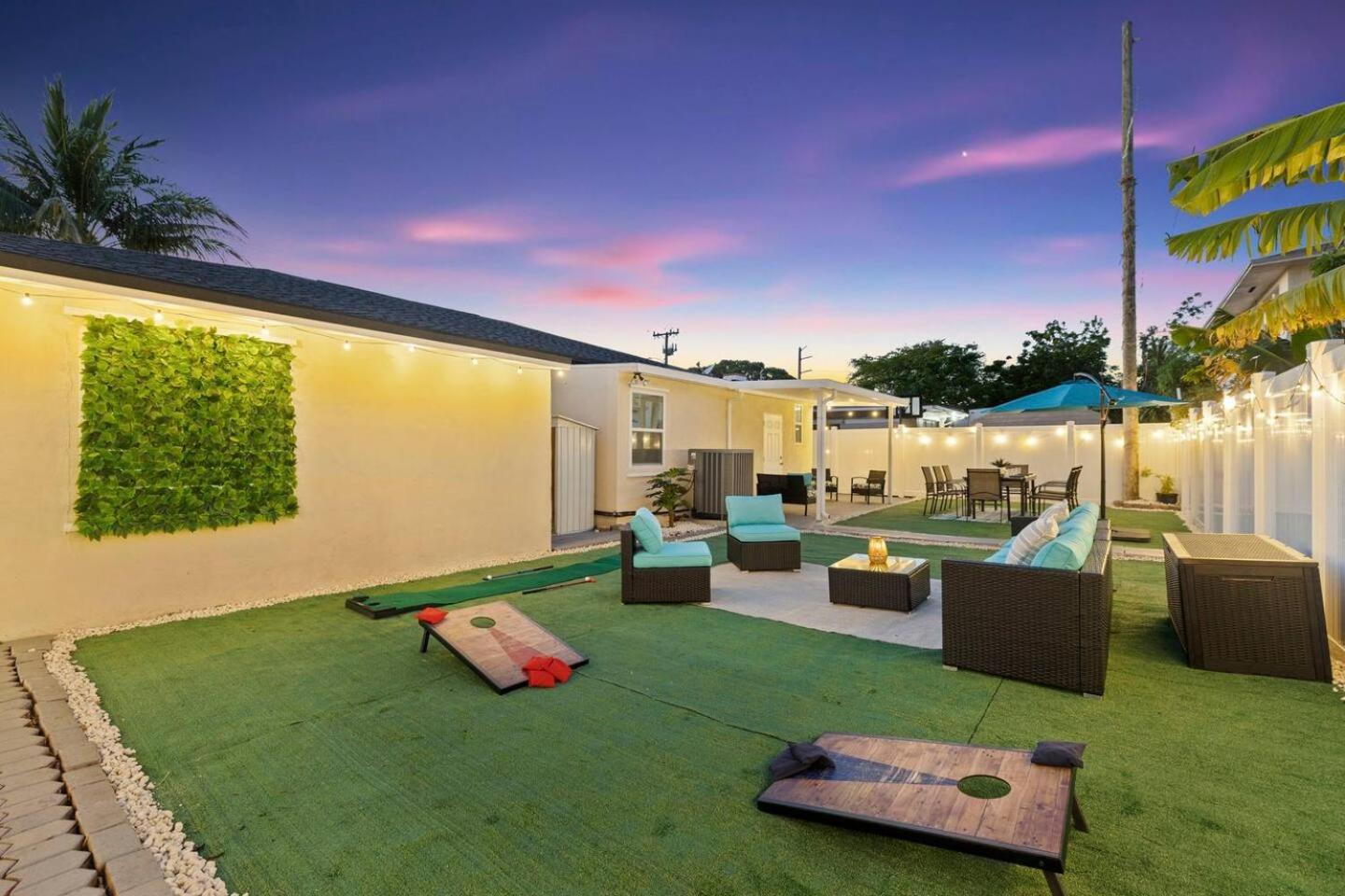 The Vibrant Retreat - With Private Patio *