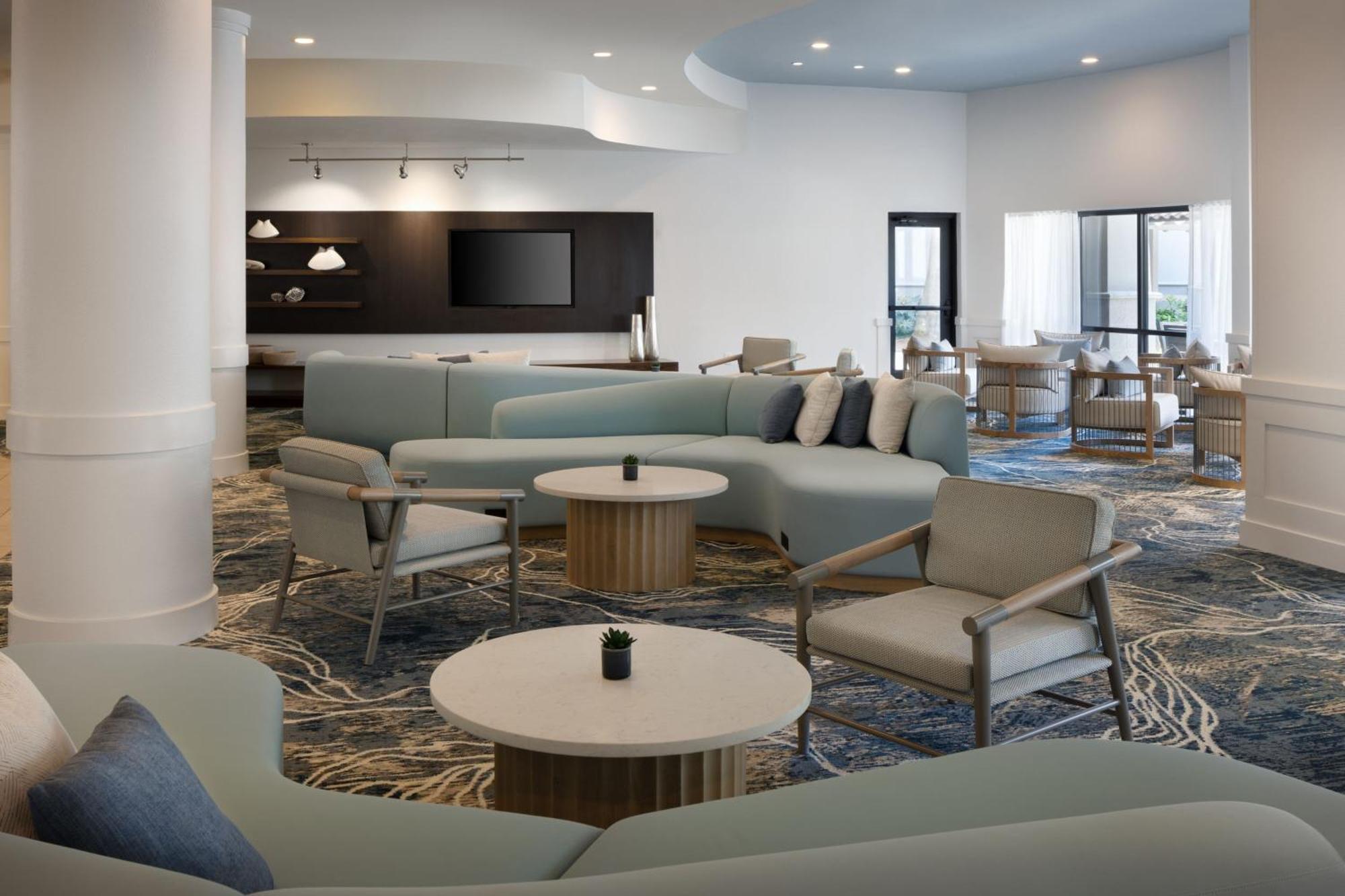 Courtyard By Marriott Sandestin At Grand Boulevard Hotel 3*