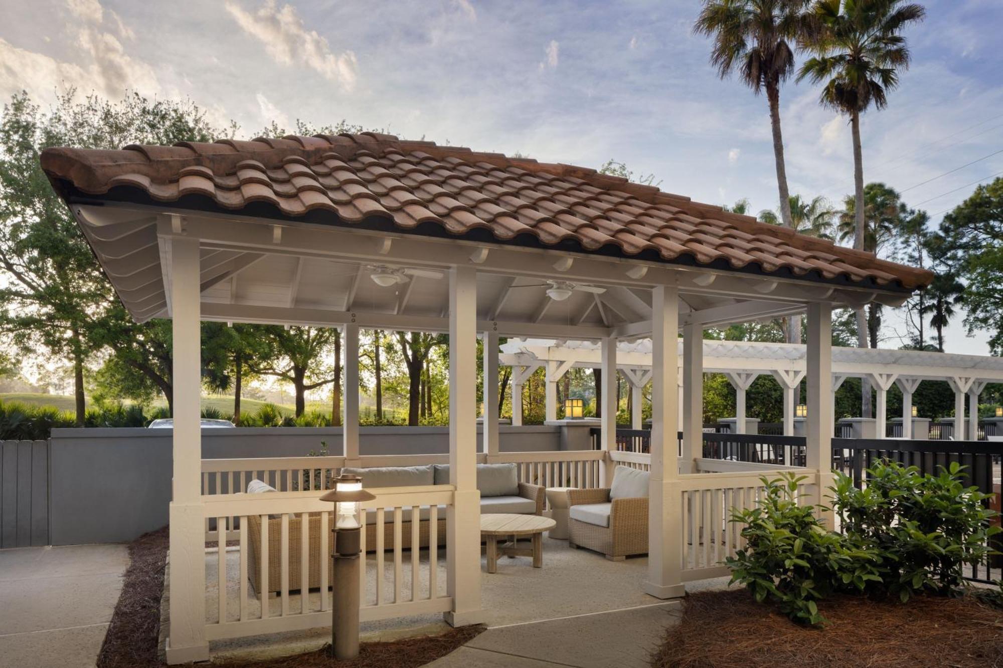 Courtyard By Marriott Sandestin At Grand Boulevard 3*