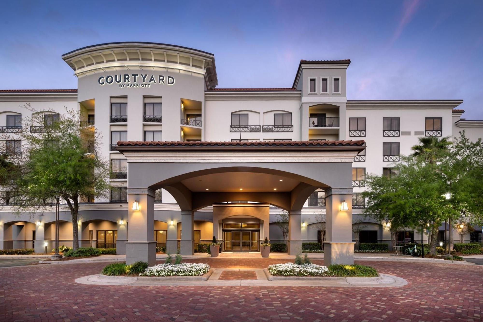 Courtyard By Marriott Sandestin At Grand Boulevard Hotel 3*