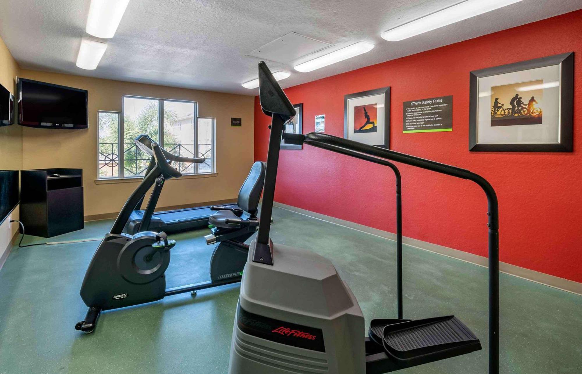 Extended America Select - Orlando - Maitland - Summit Tower Blvd Hotel 2*