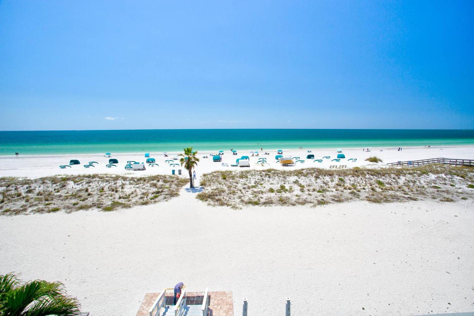 412 - Island * St. Pete Beach