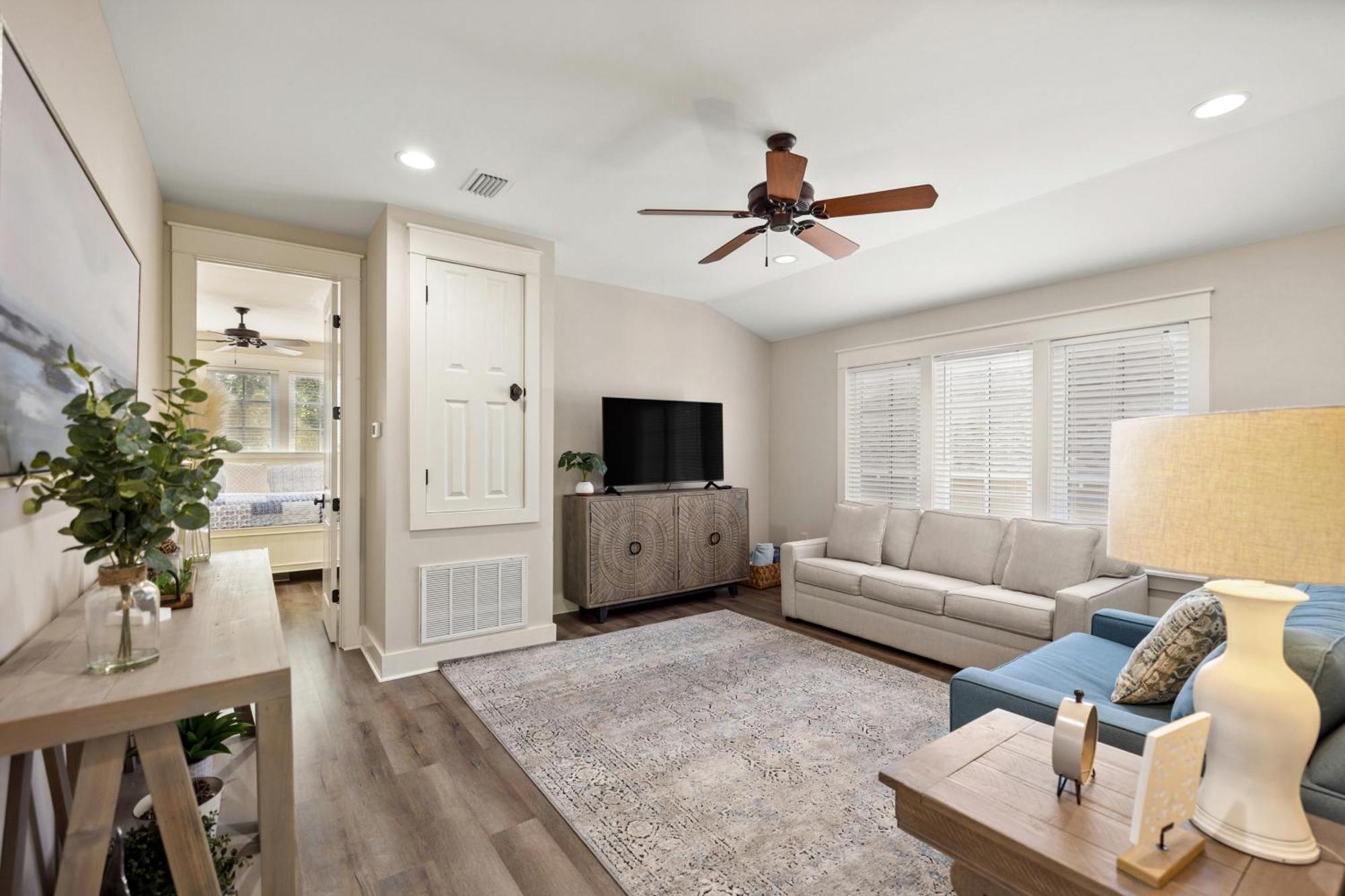 2465 Bungalo Holiday home