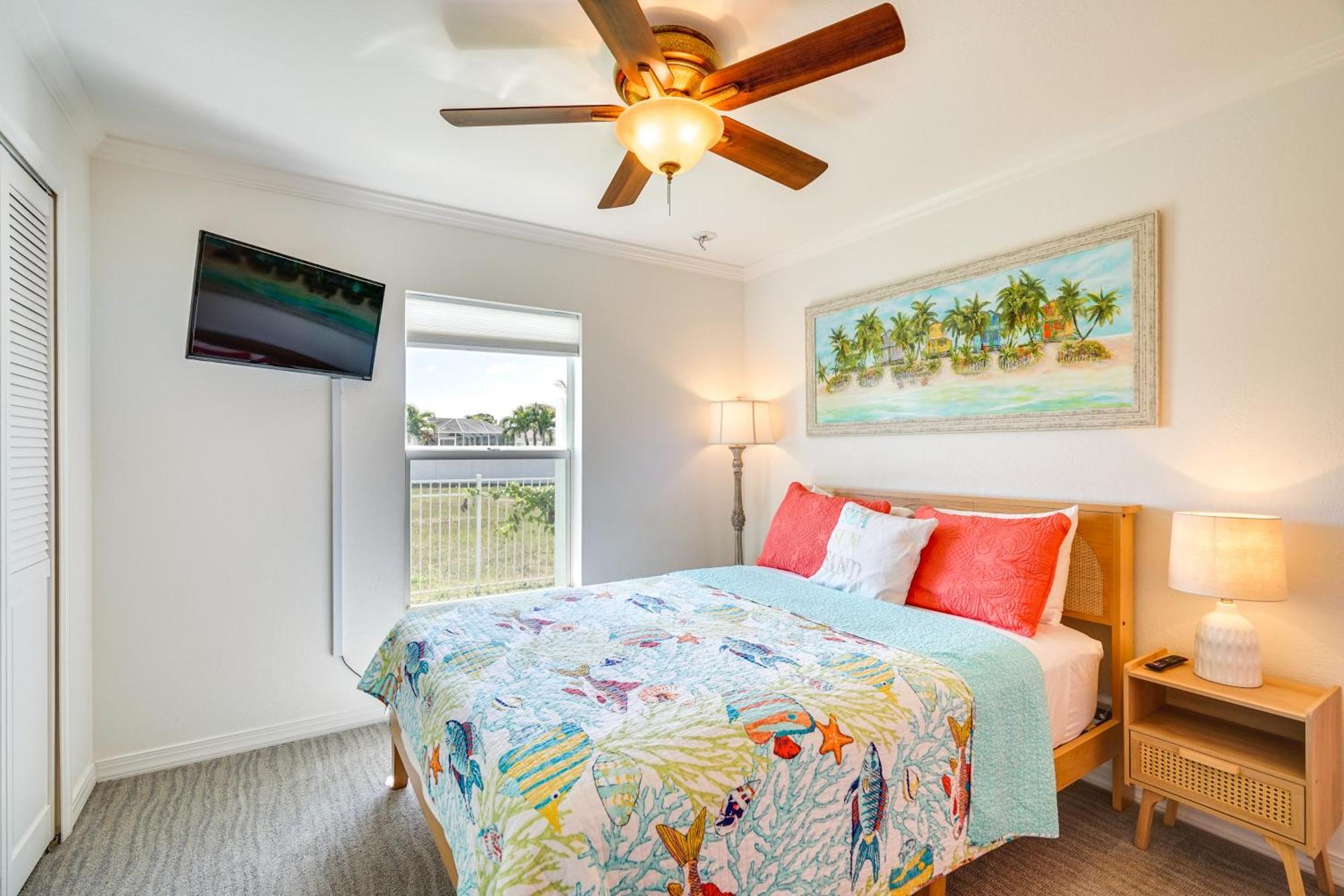 Retreat With Heated Pool And Lanai! Cape Coral