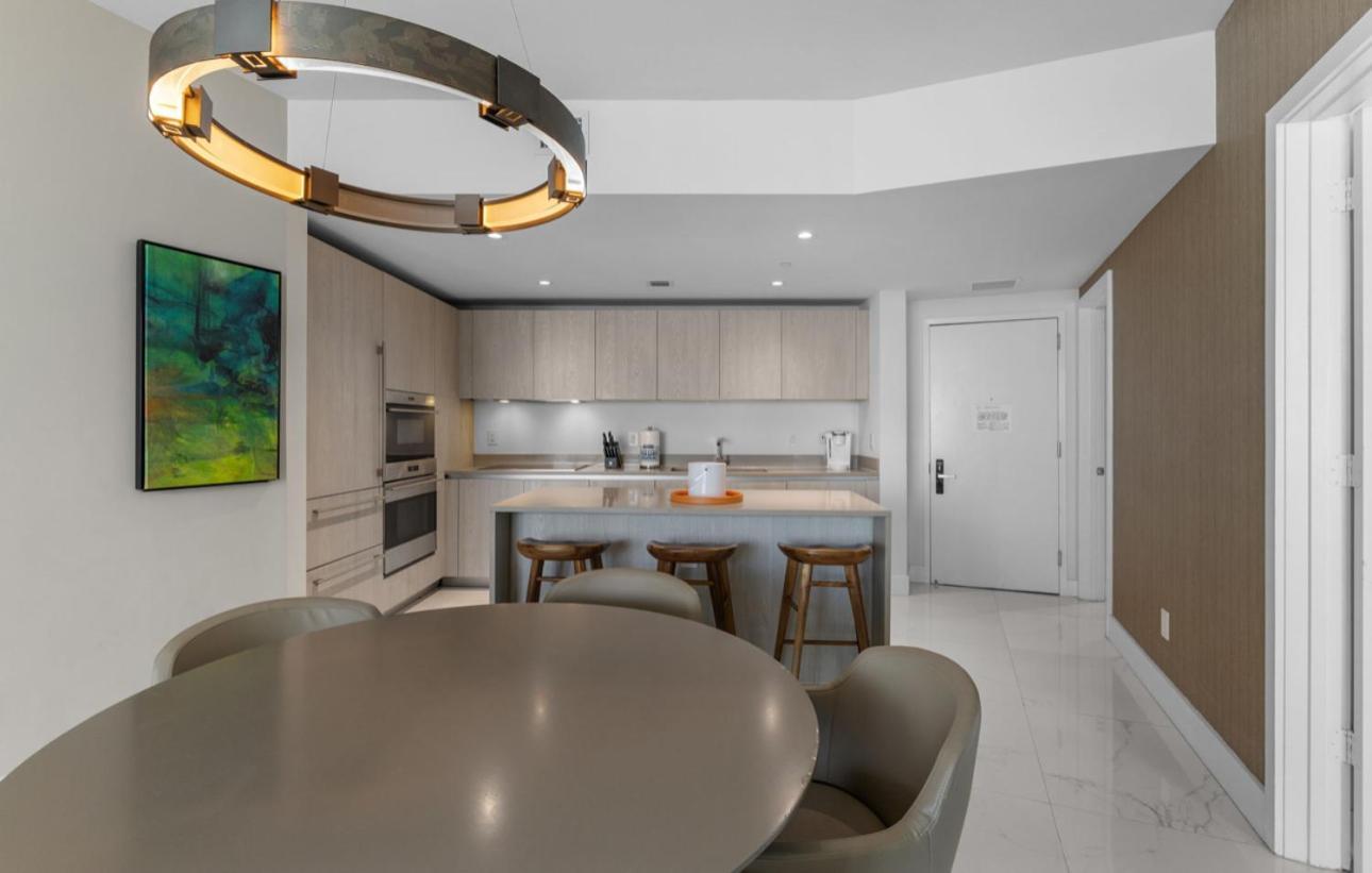 Lyfe Oceanview Luxury 2 Bedroom Unit * Hollywood