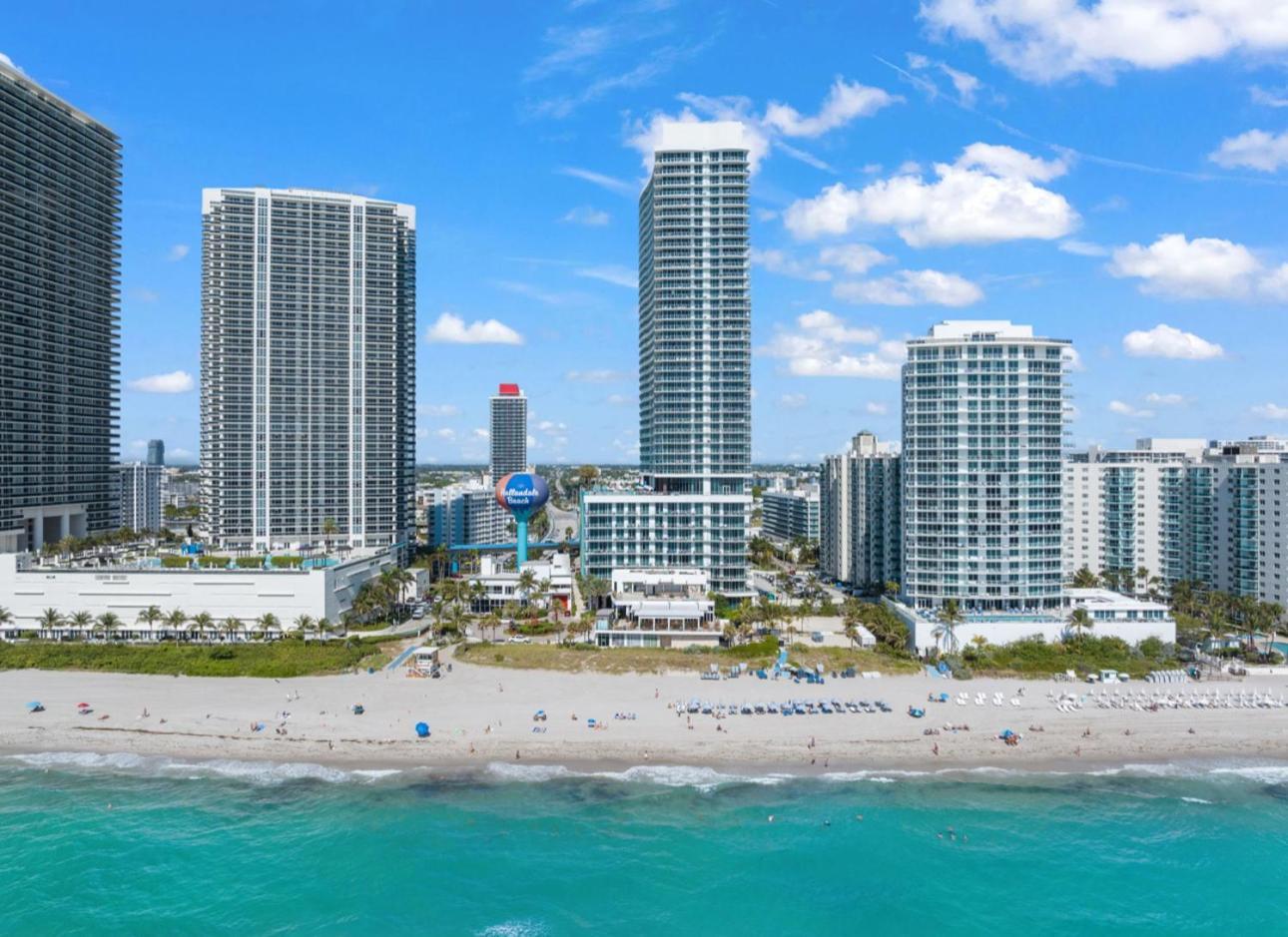 Apartment Lyfe Oceanview Luxury 2 Bedroom Unit