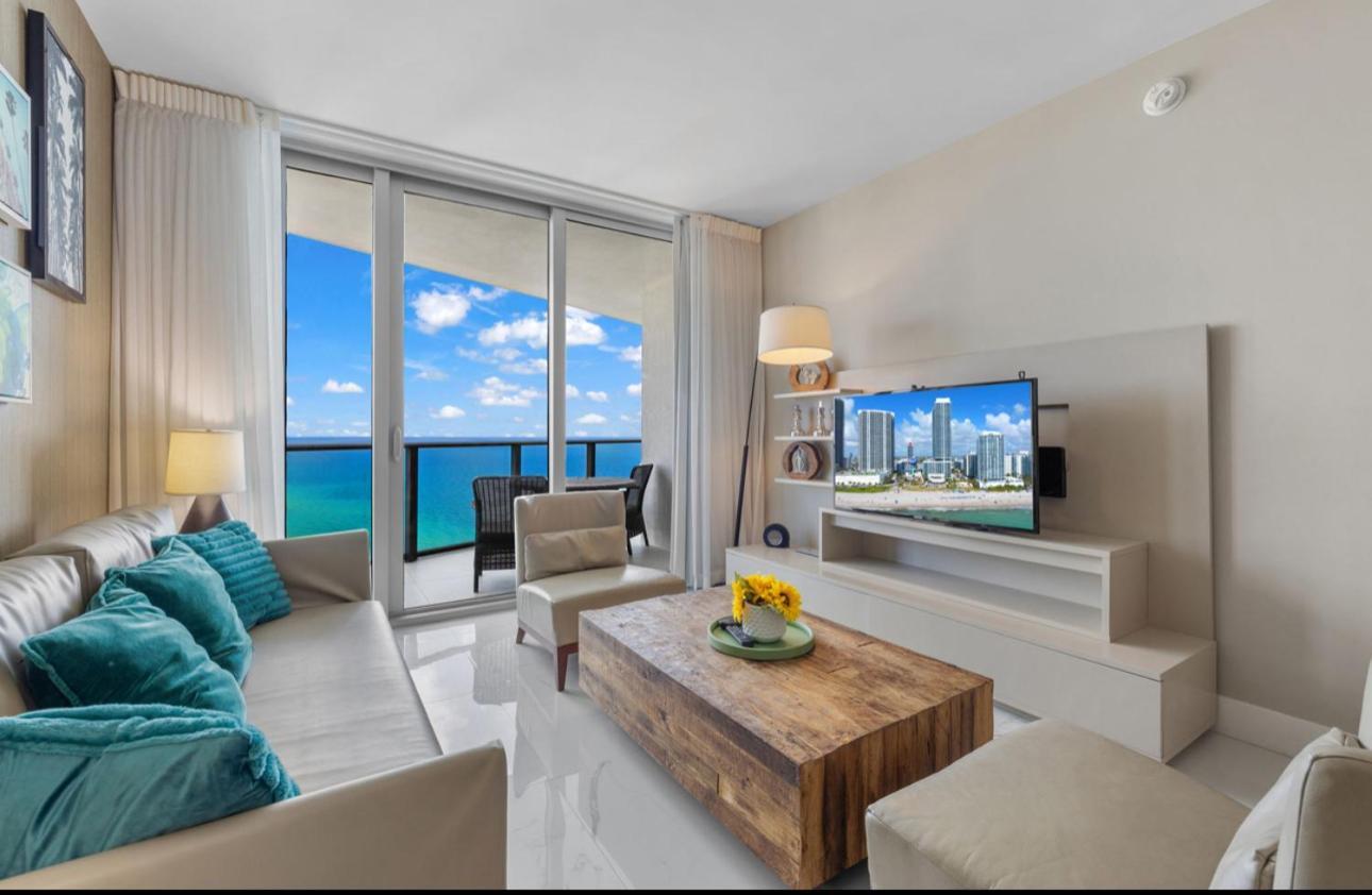 Lyfe Oceanview Luxury 2 Bedroom Unit Apartment Hollywood