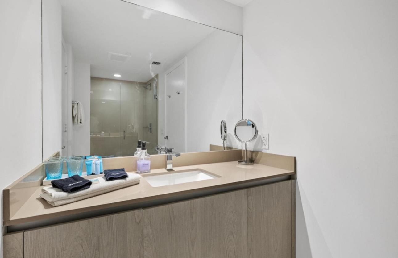 Apartment Lyfe Oceanview Luxury 2 Bedroom Unit Hollywood