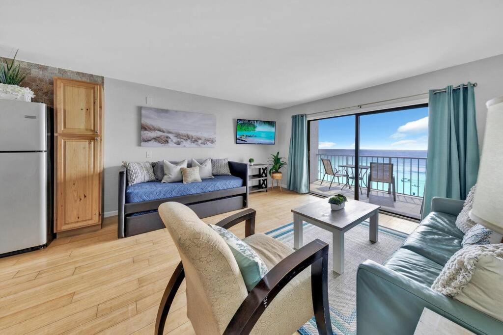 Apartment Oceanfront #629 At Summit *