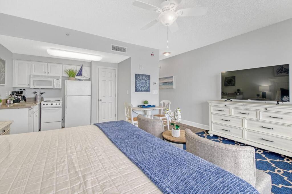 Beachfront #212 At Majestic * Panama City Beach
