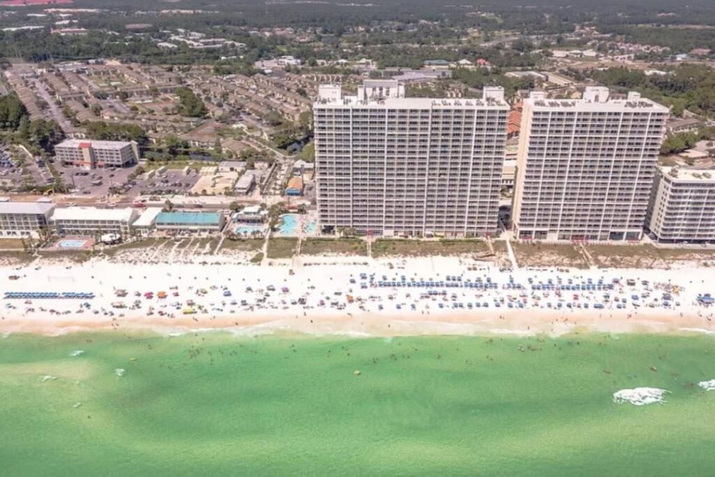 Apartment Beachfront #212 At Majestic