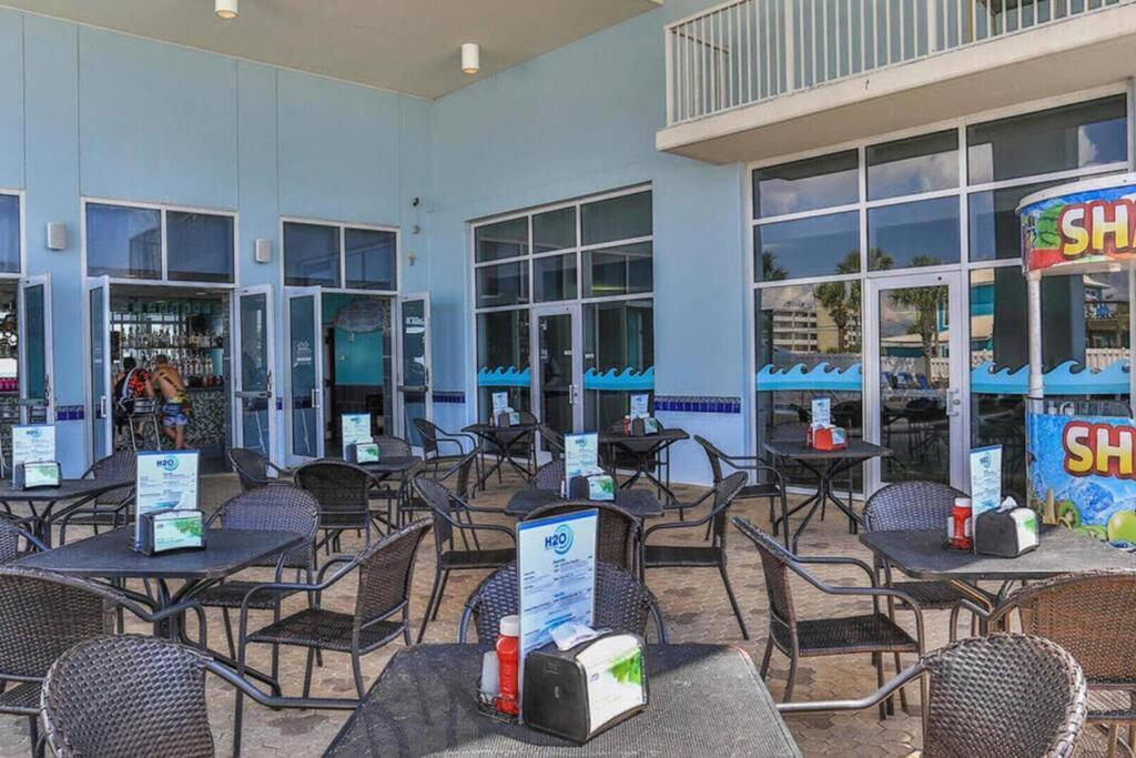 Beachfront #212 At Majestic Apartment *