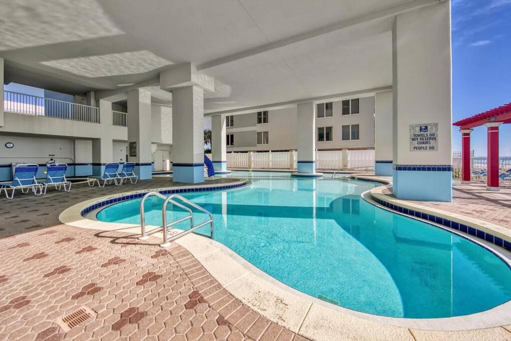 Apartment Beachfront #212 At Majestic Panama City Beach