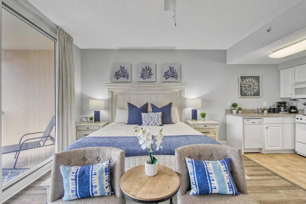Beachfront #212 At Majestic *