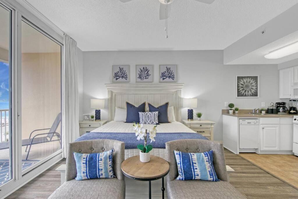 Apartment Beachfront #212 At Majestic