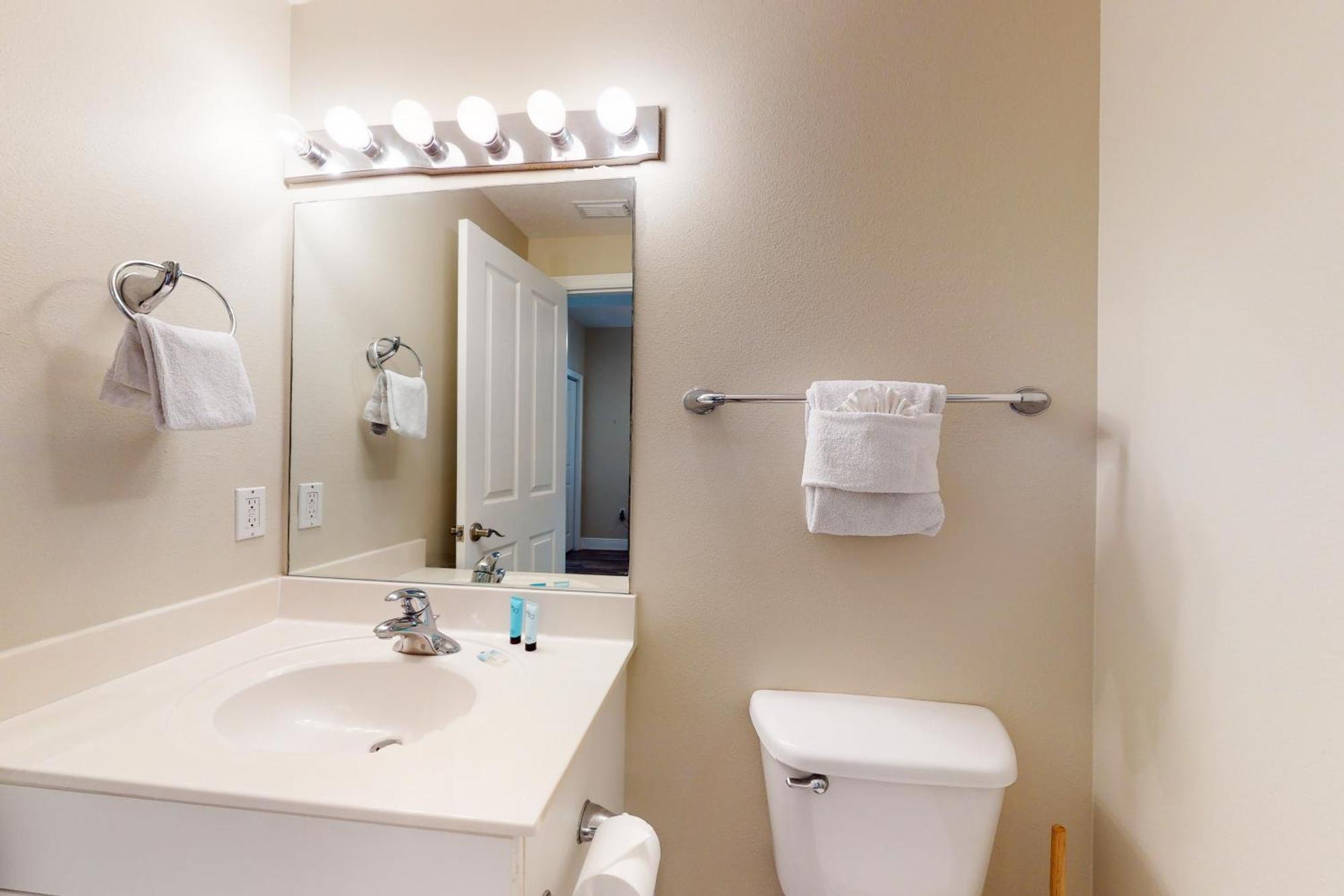 Celadon Apartment Panama City Beach