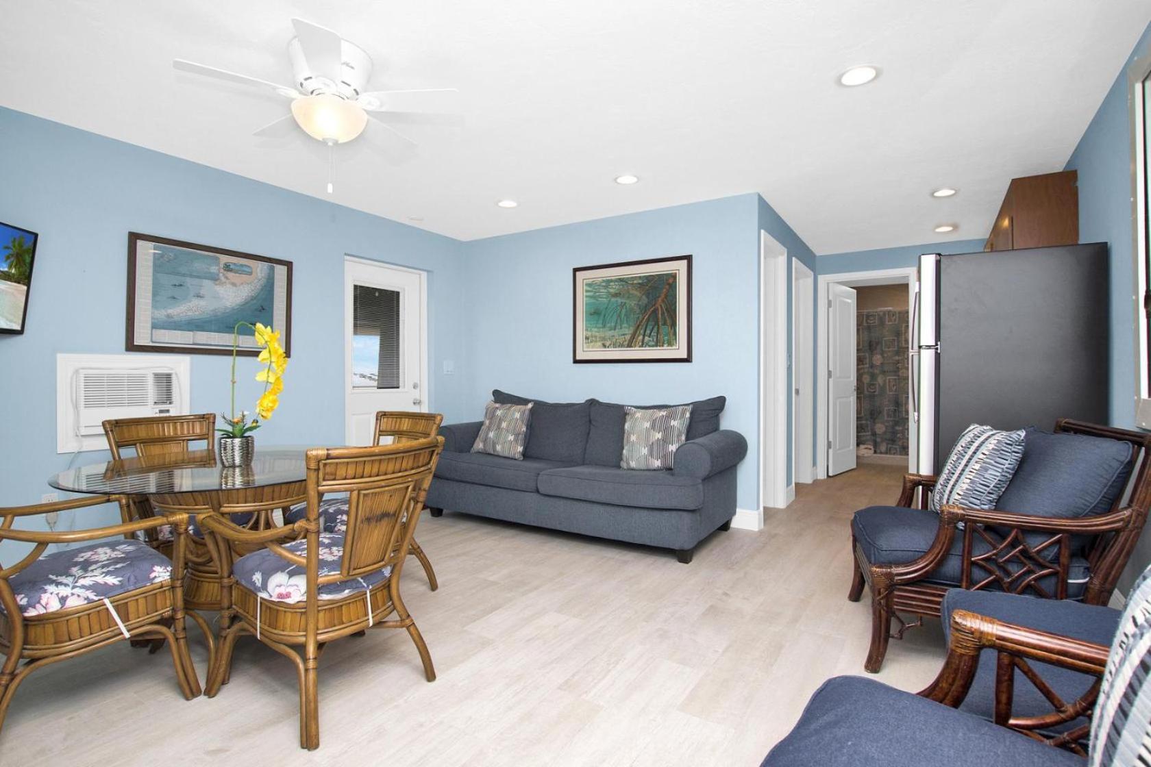 Sunset Cove Motel 2*