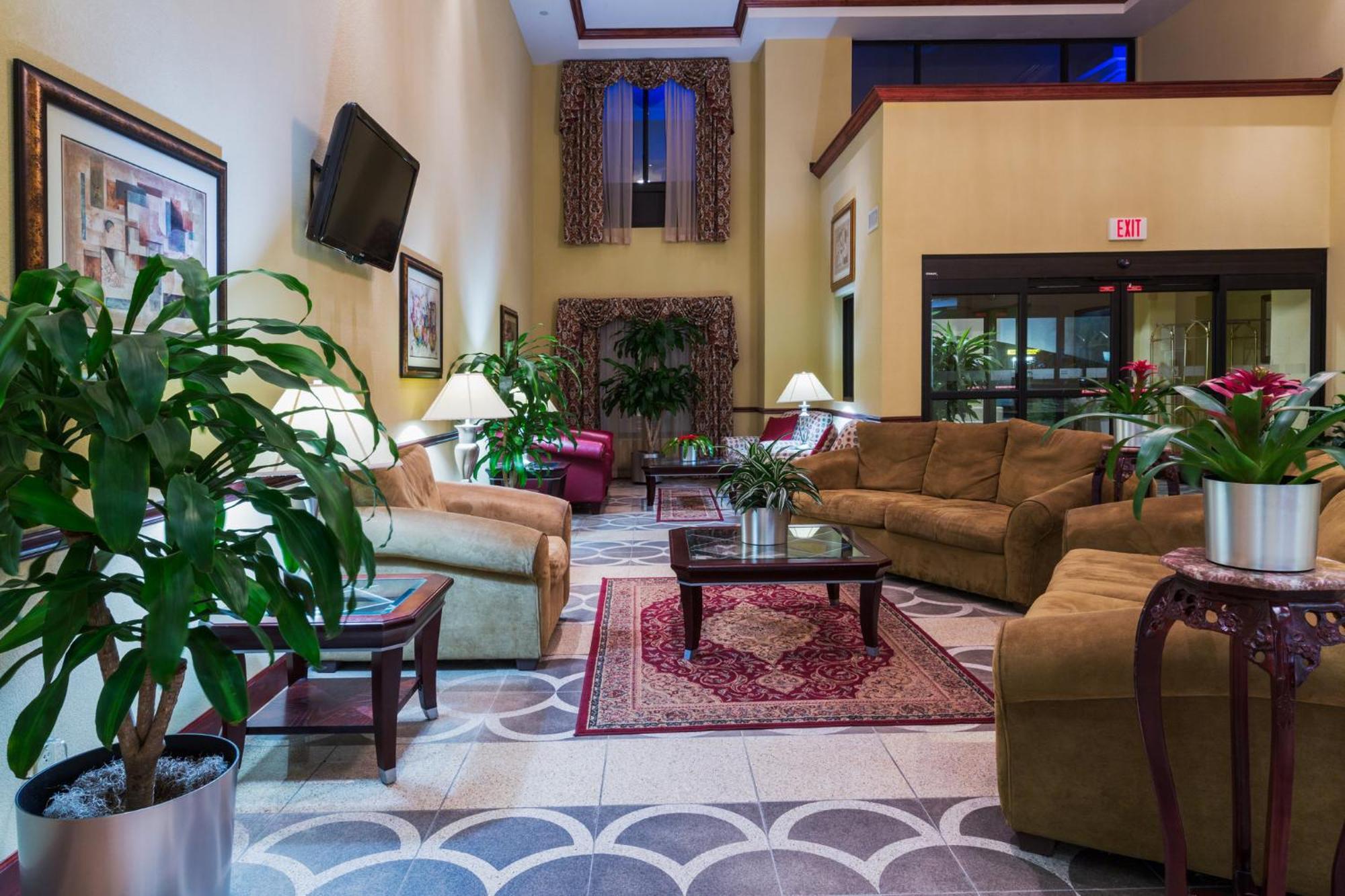 Express & By Ihg 2* Sebring