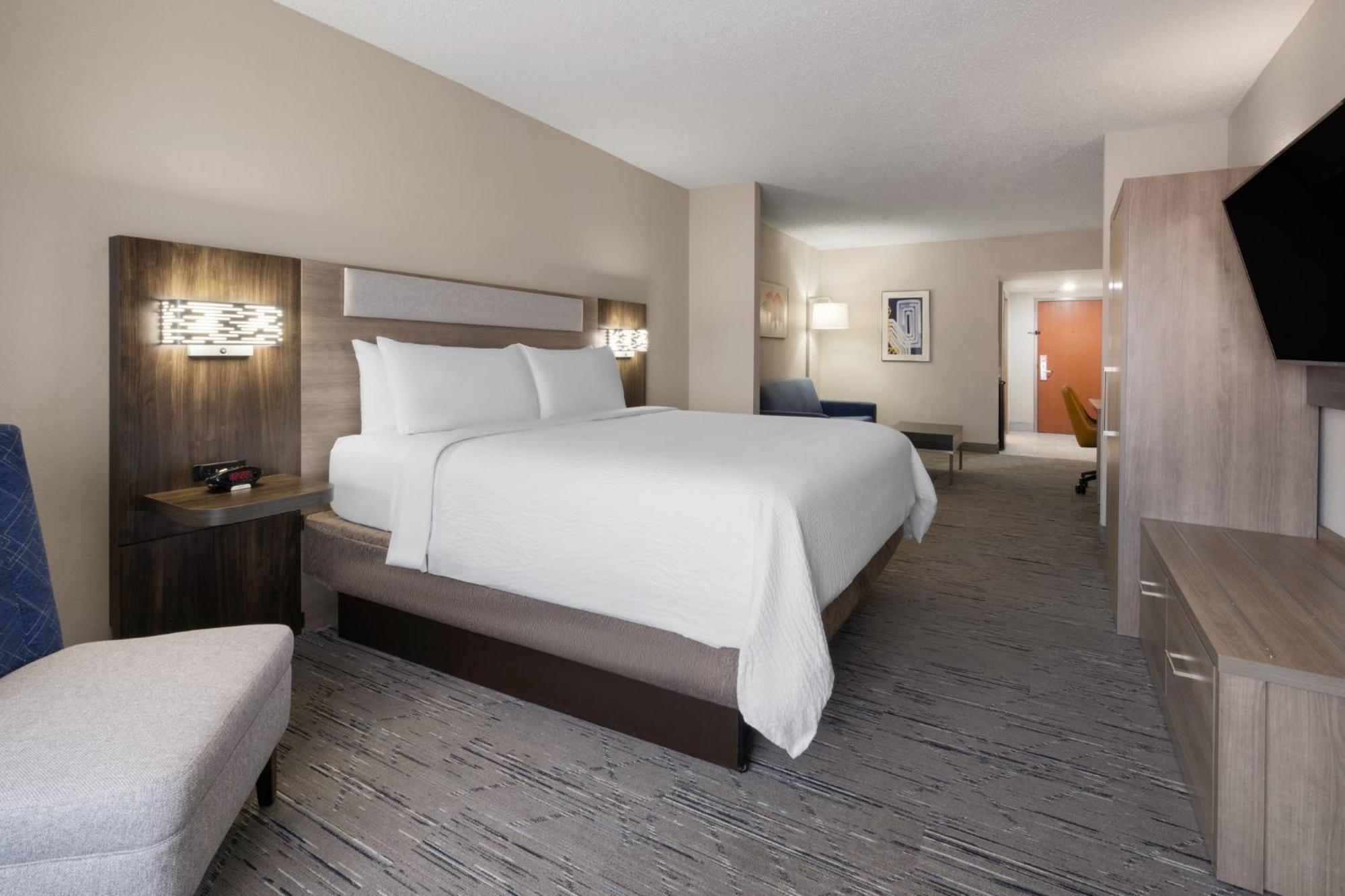 Hotel Express & By Ihg Sebring