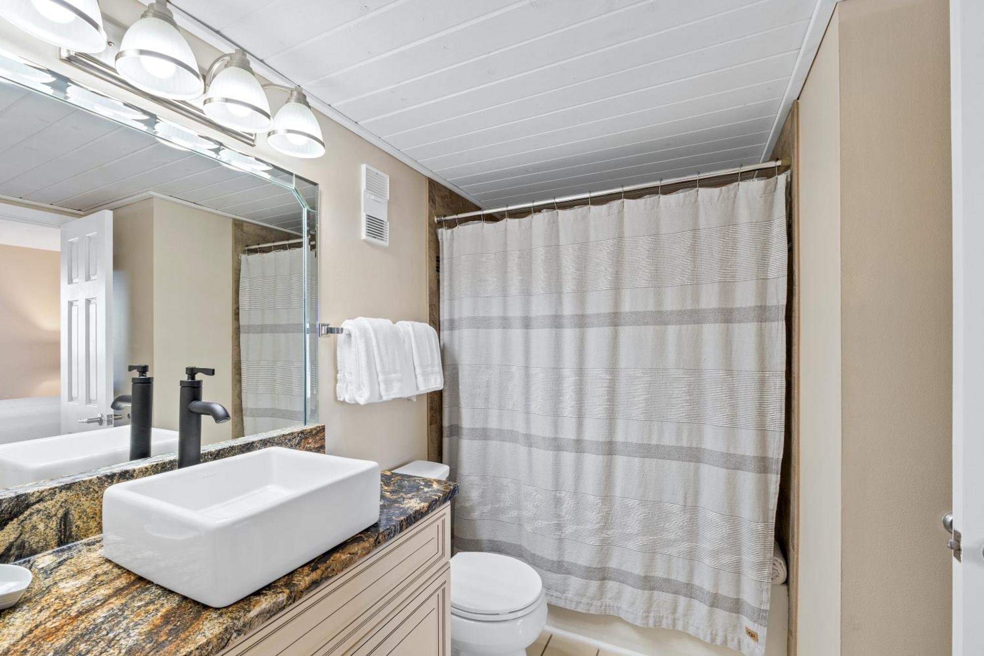 Edgewater By Panhandle Getaways Apartment Panama City Beach