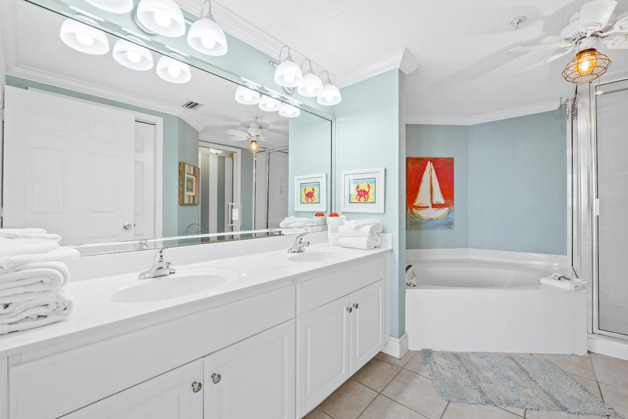 Majestic Towers By Panhandle Getaways * Panama City Beach