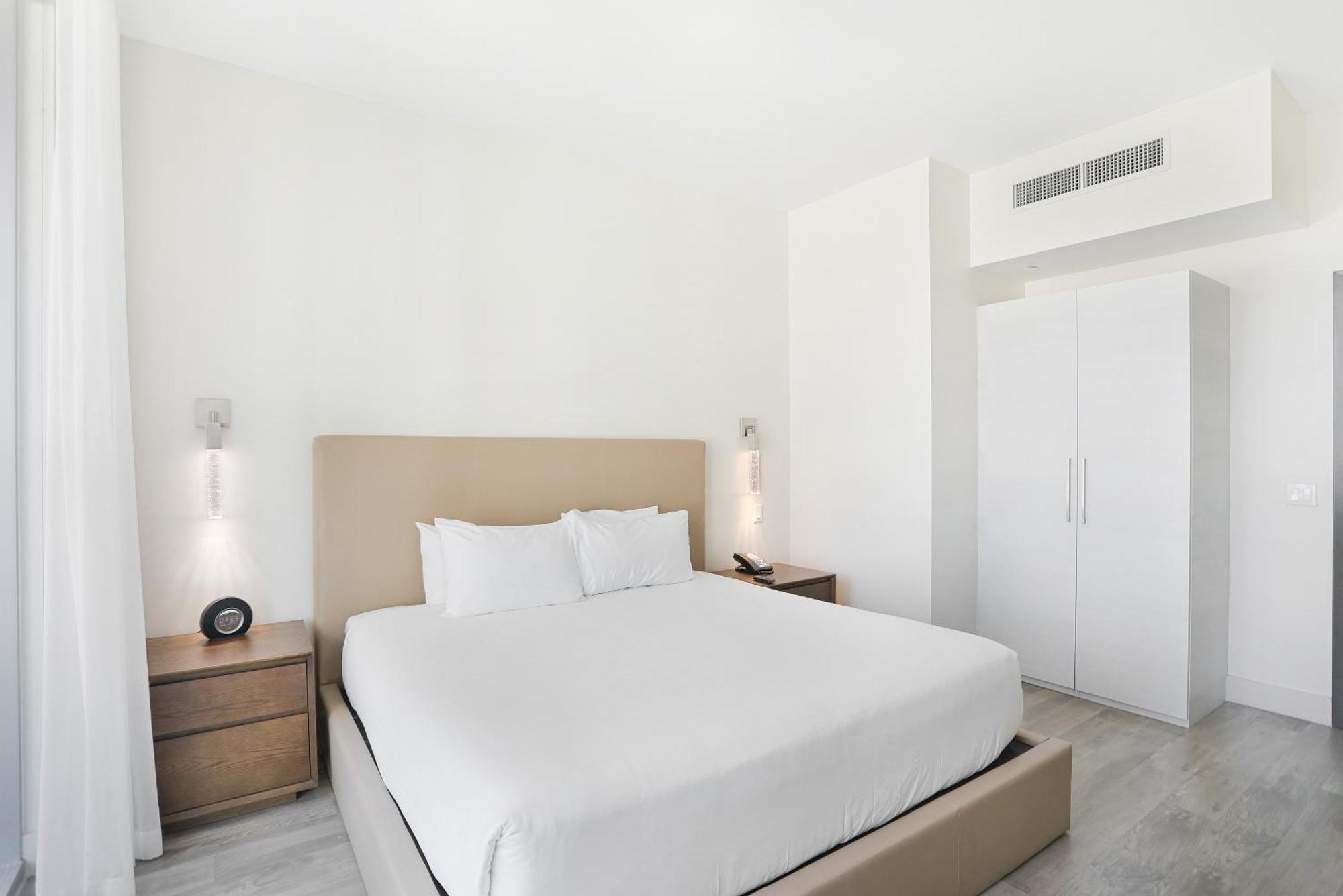 Ch Luxury & On The Apartment *