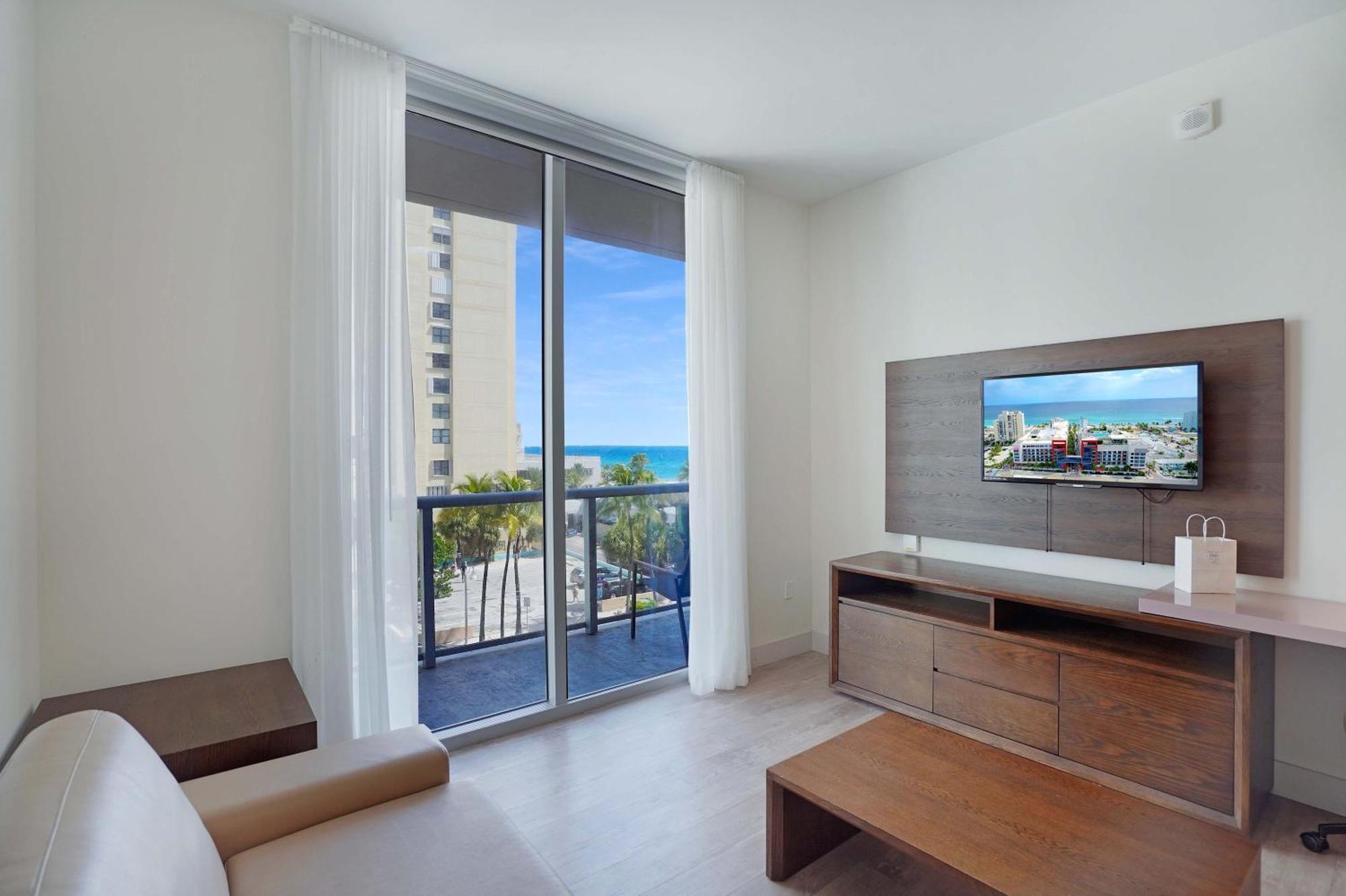 Apartment Ch Luxury & On The Hollywood