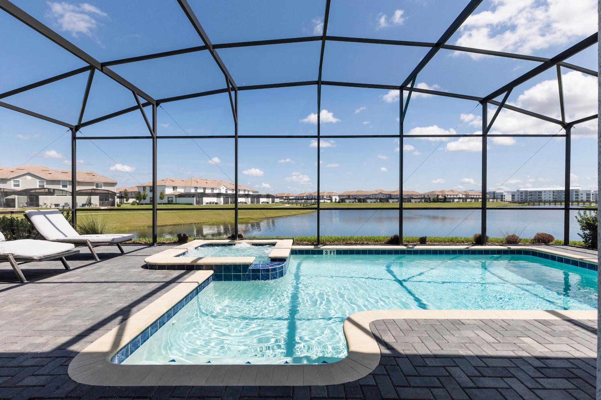 Lakeview In Storey By Diamond Villa