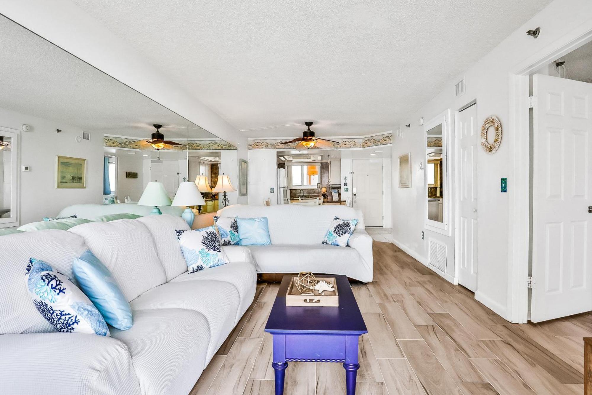Oceania Plaza & Holiday home New Smyrna Beach