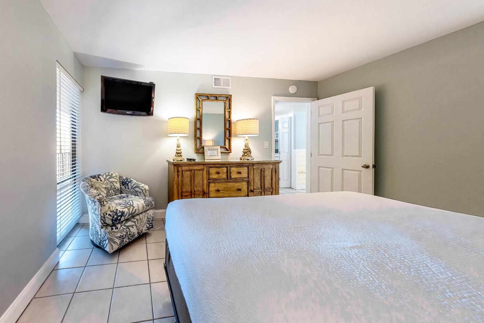Edgewater Apartment
