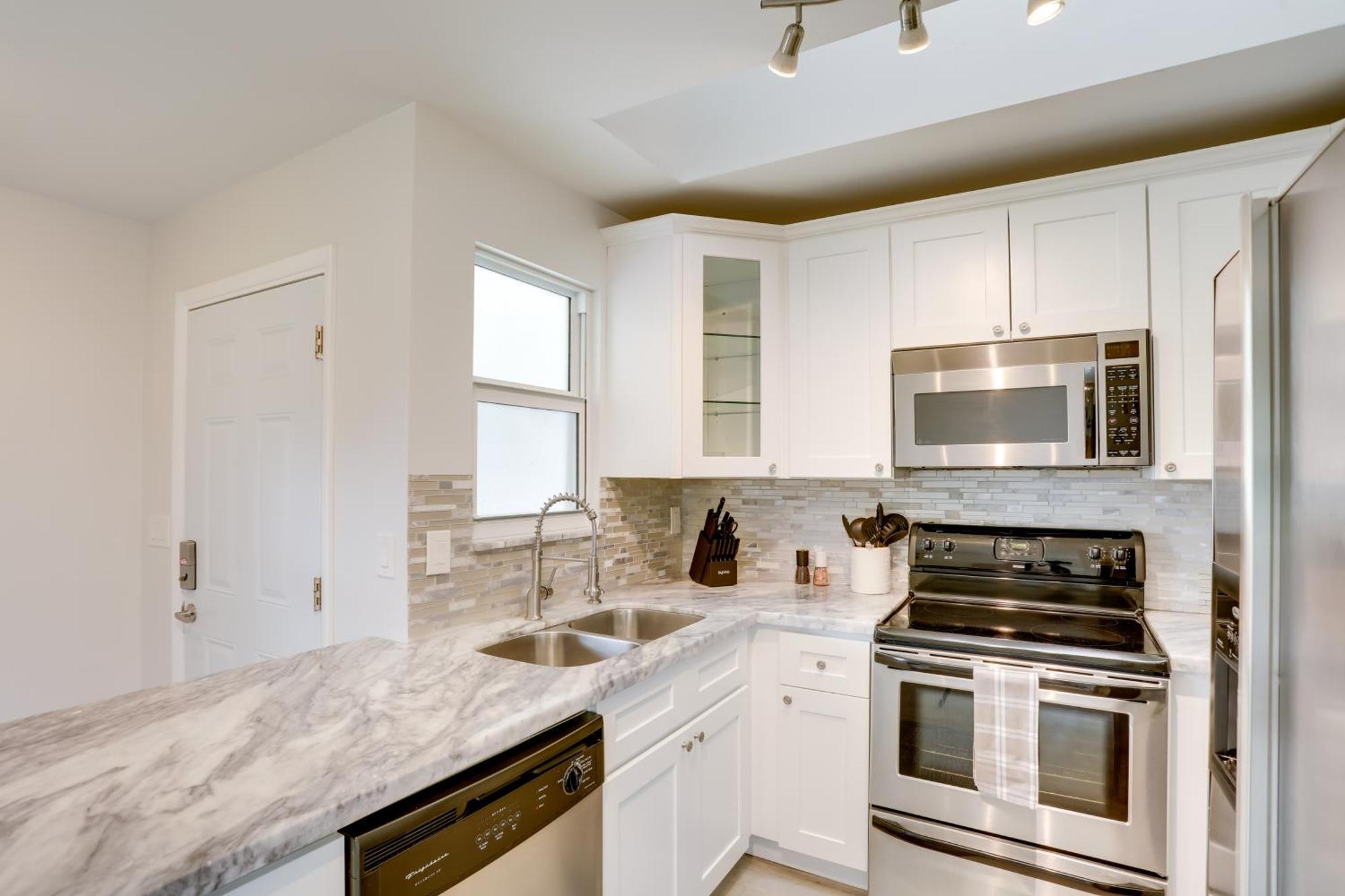Pet-friendly Townhome, 6 Mi To Beaches! Holiday home Jupiter