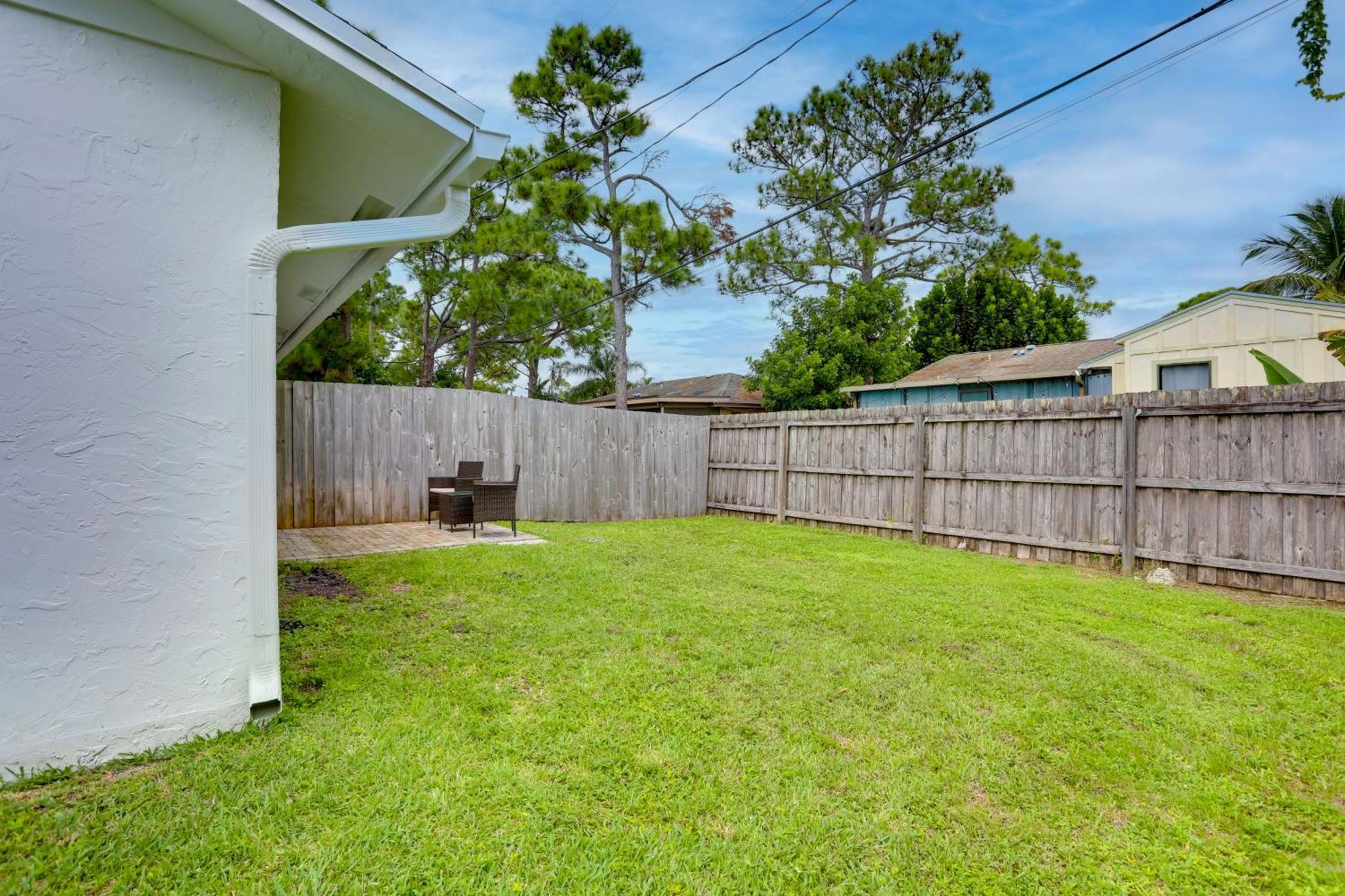 Pet-friendly Townhome, 6 Mi To Beaches! Holiday home Jupiter