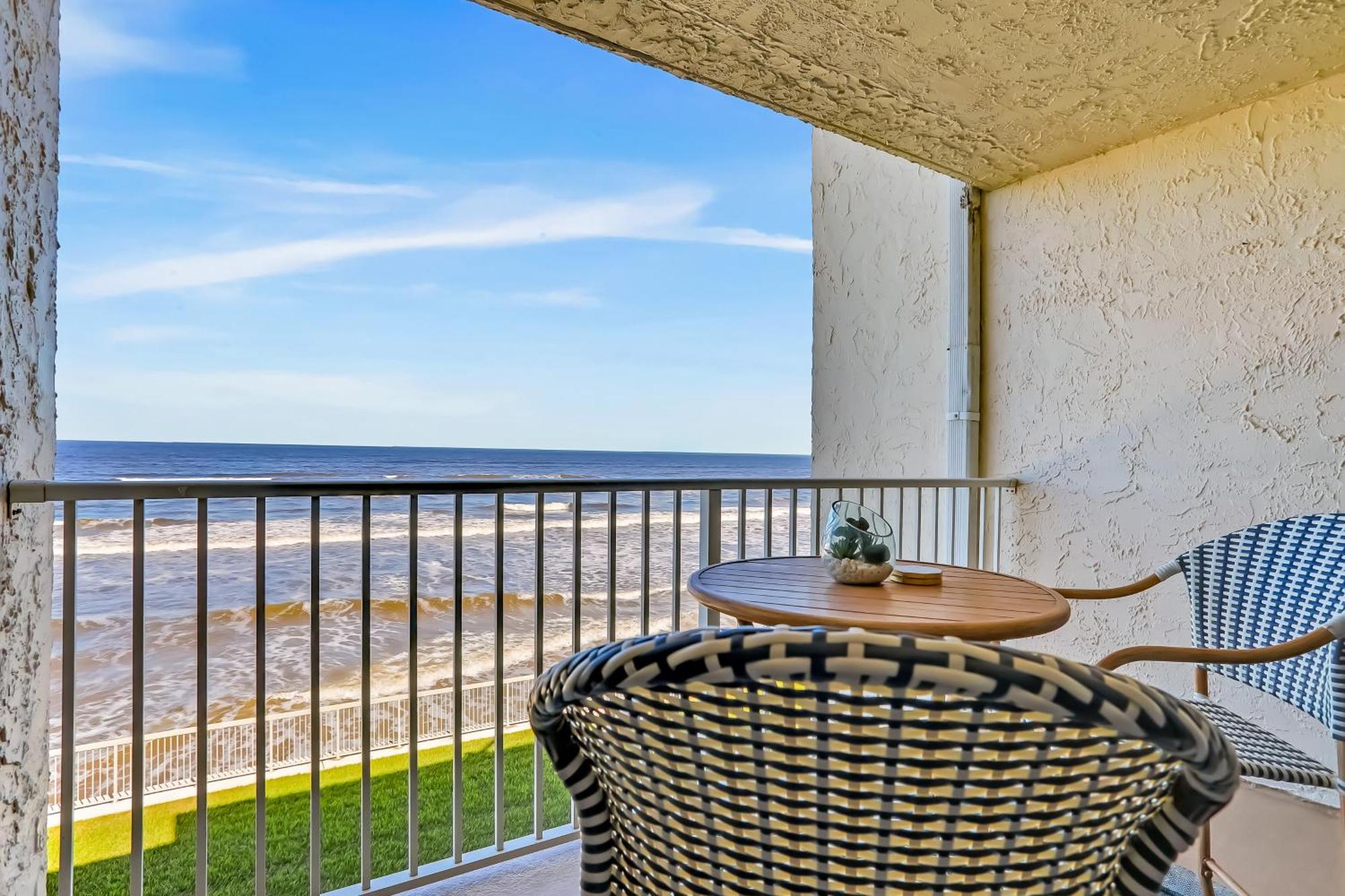 Castle Reef Apartment New Smyrna Beach