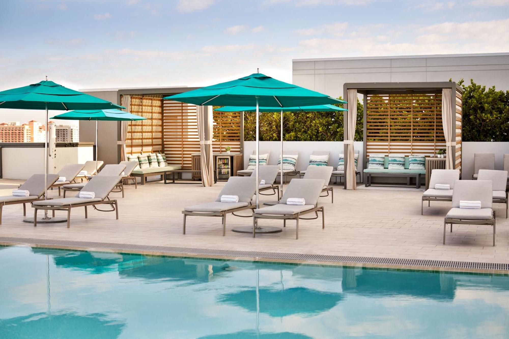 Jw Marriott Clearwater & Hotel Clearwater Beach