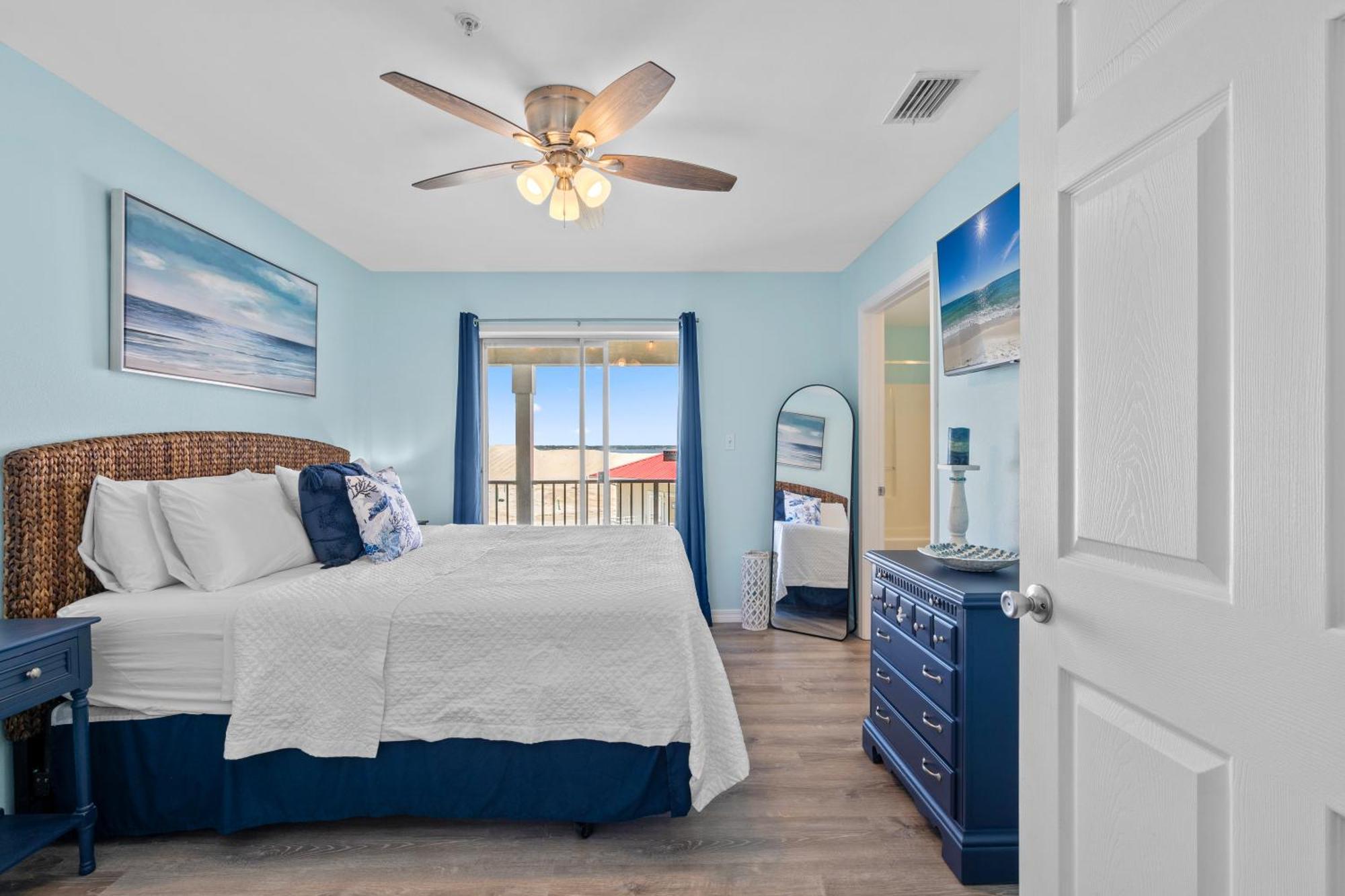 Sunset Harbor Unit 422 *