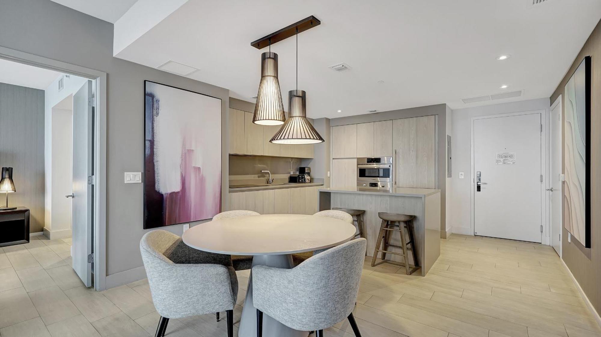Apartment Elegance By The Ocean - 2bd Hyde House Gem With Luxury Amenities Hollywood