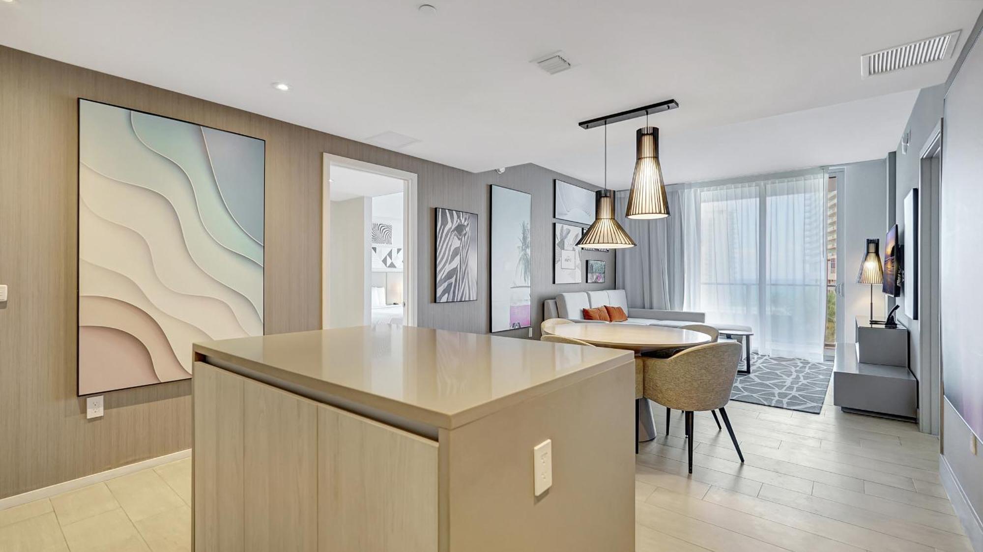Elegance By The Ocean - 2bd Hyde House Gem With Luxury Amenities Apartment