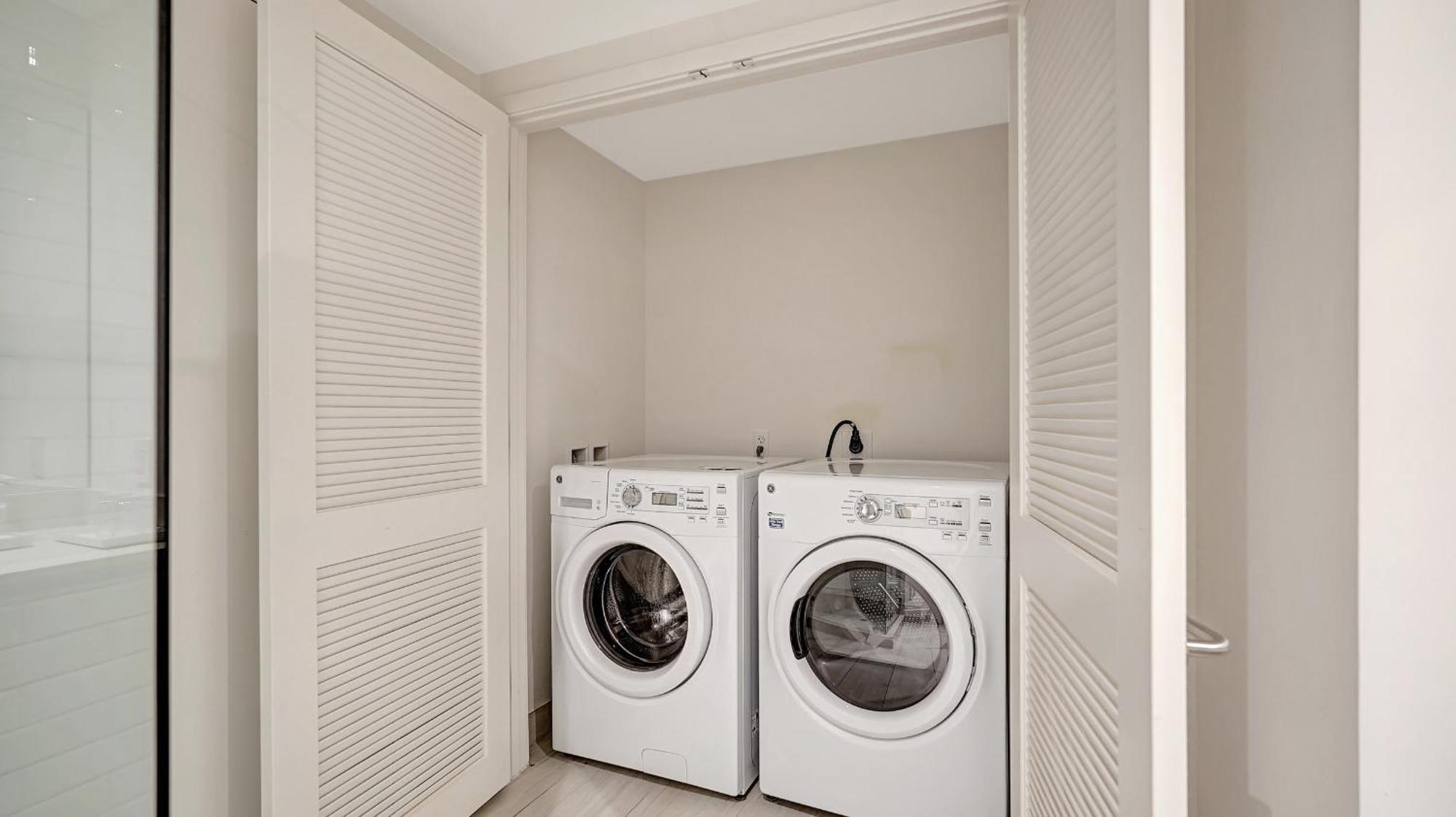 Apartment Elegance By The Ocean - 2bd Hyde House Gem With Luxury Amenities