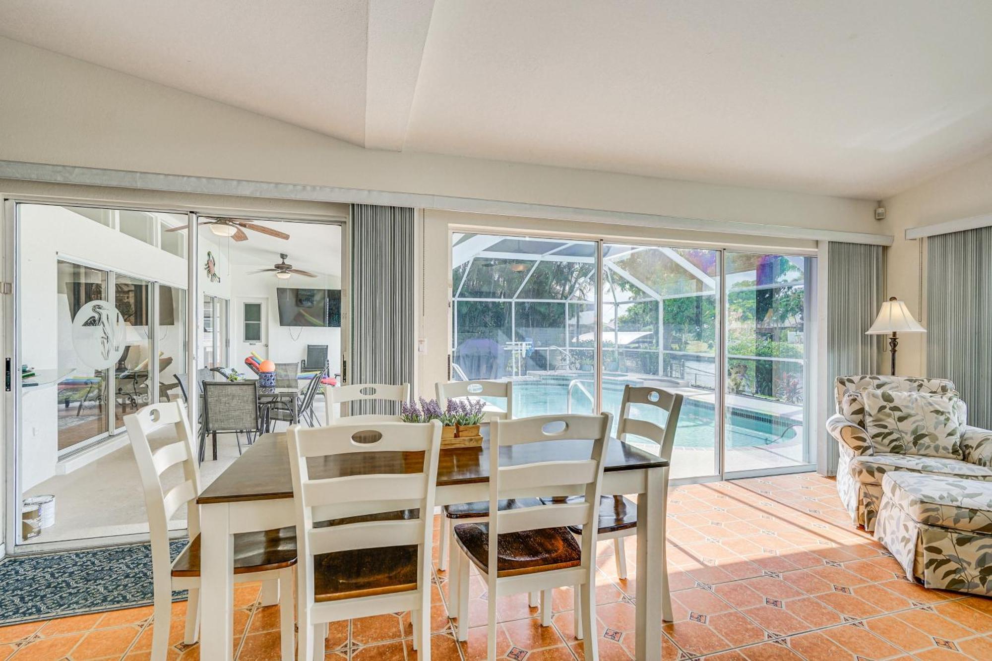 Holiday home Sunny With Lanai And Pool On Canal! *