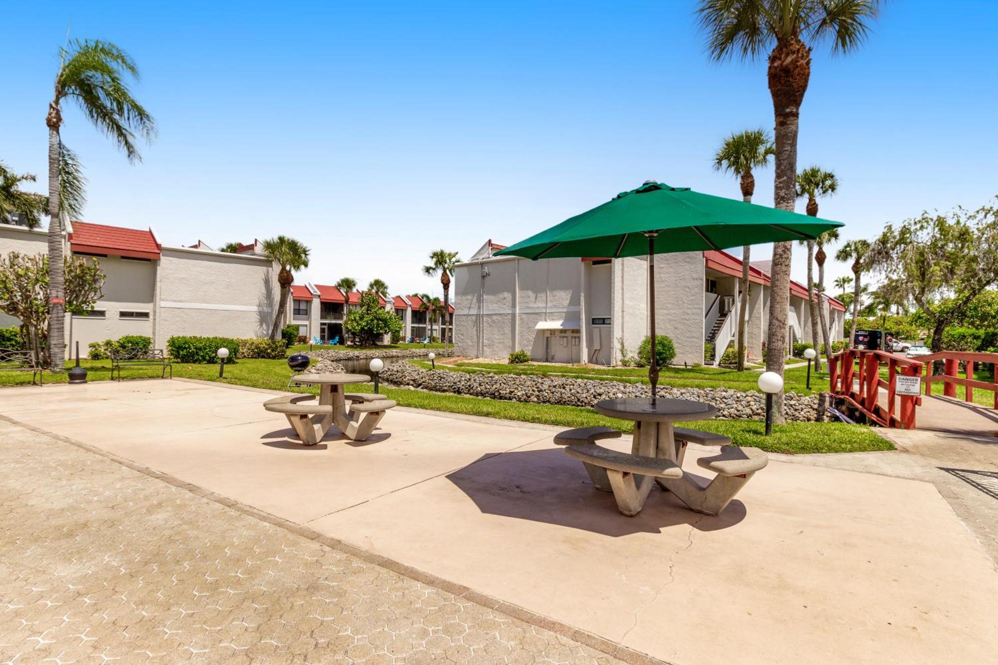 Apartment Runaway Bay Bradenton Beach
